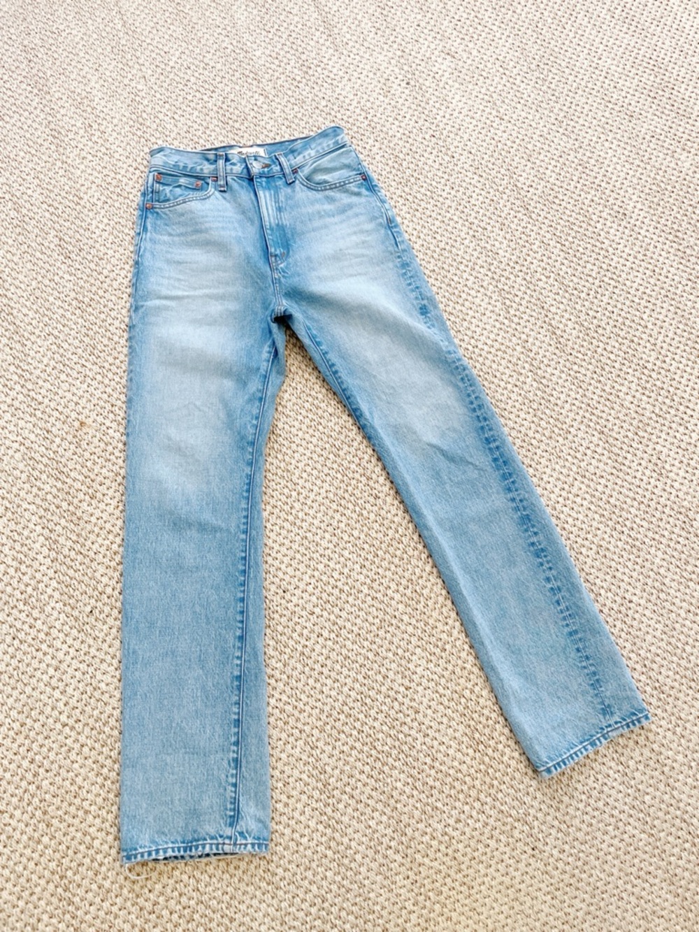 Madewell women’s Midrise Straight Jeans size 24 - light waist